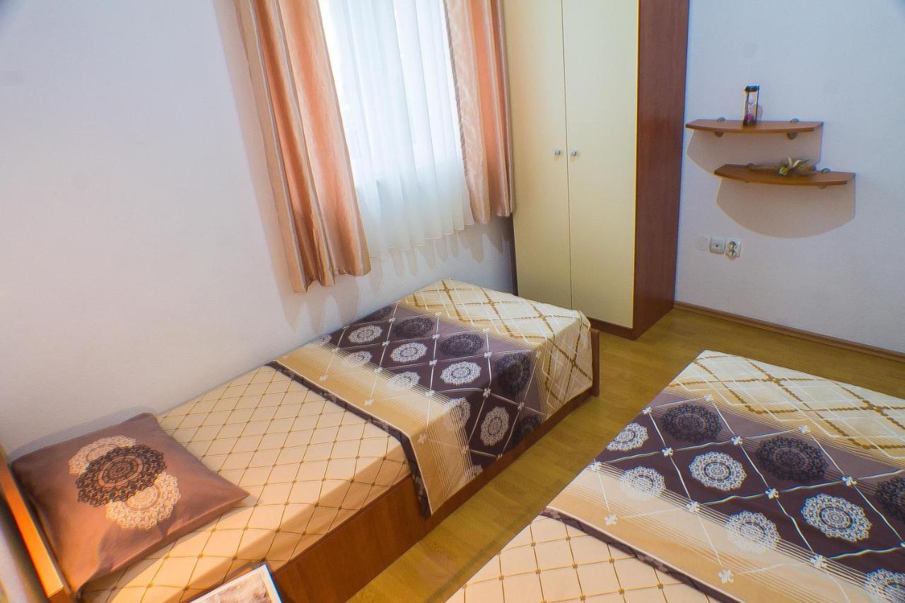 Dmm Apartments 蒂瓦特 外观 照片