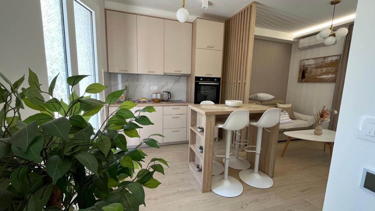 Dmm Apartments 蒂瓦特 外观 照片