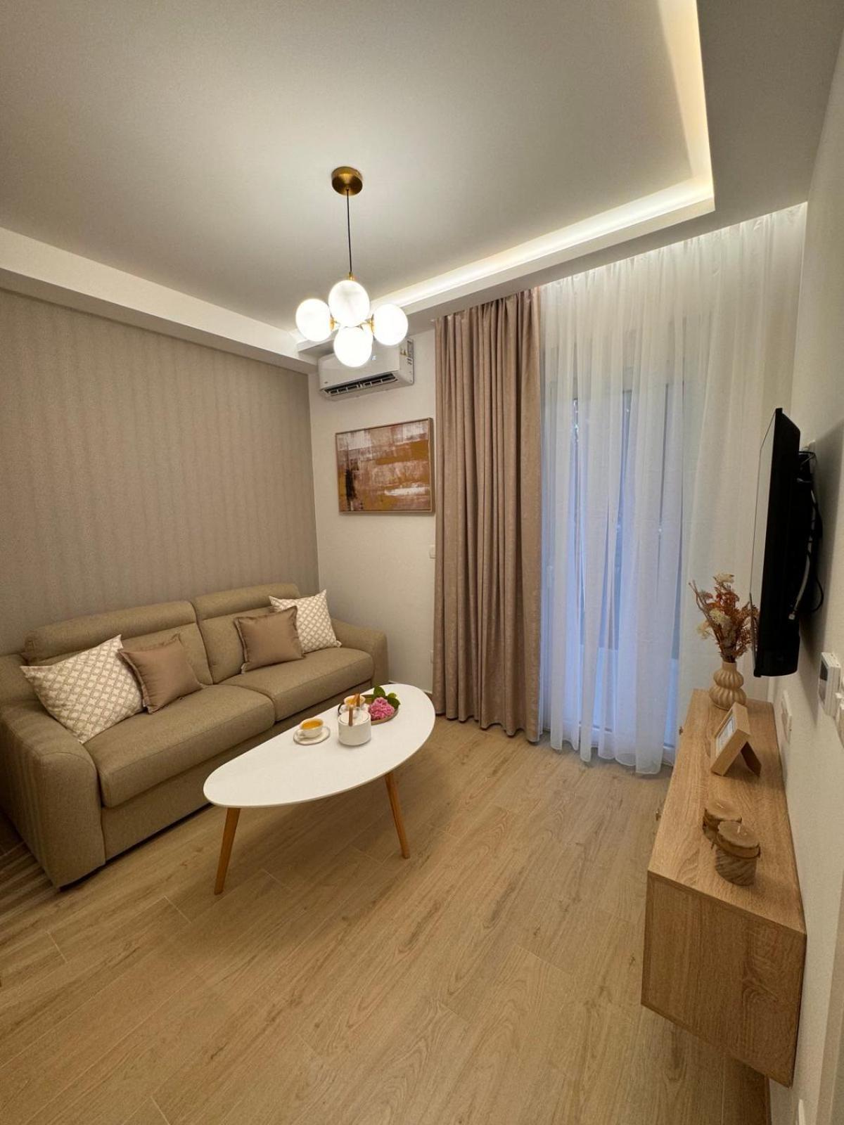 Dmm Apartments 蒂瓦特 外观 照片